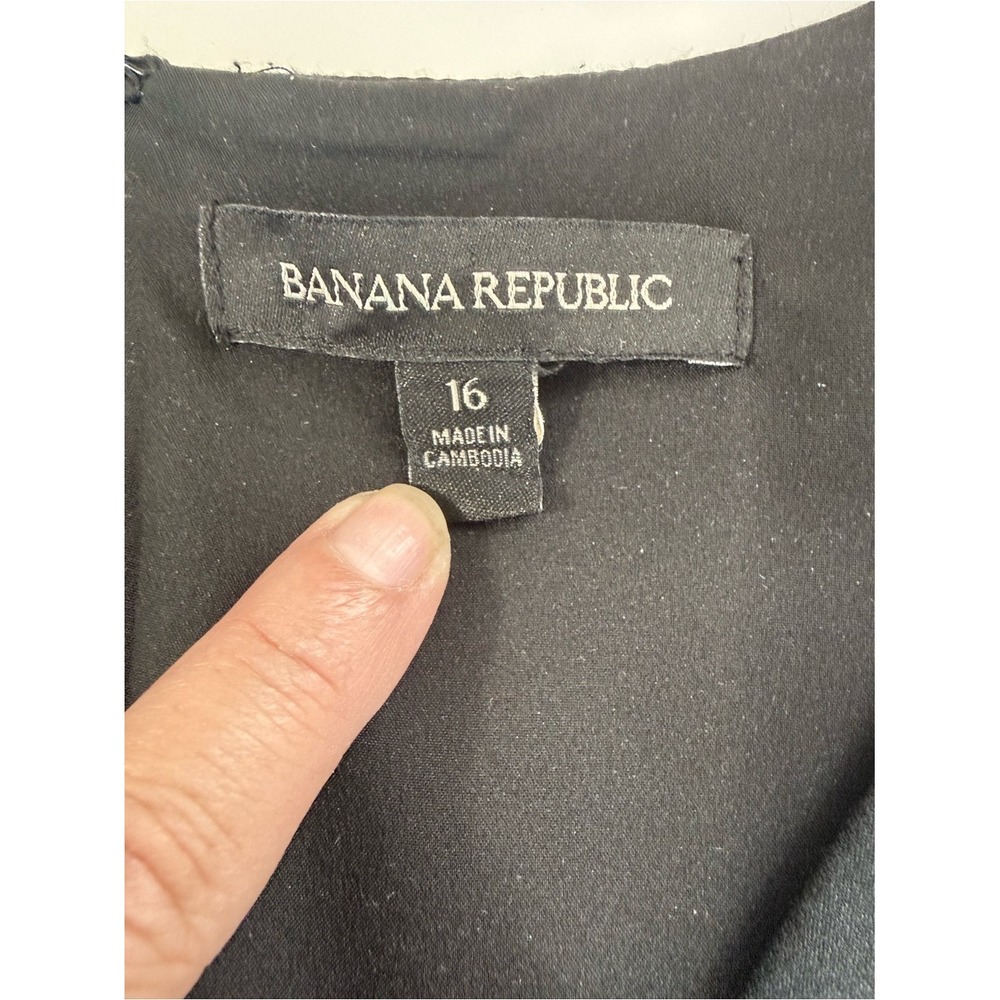 Banana Republic Black Sheath Dress V-Neck Sleeveless Size 16 - Picture 4 of 10